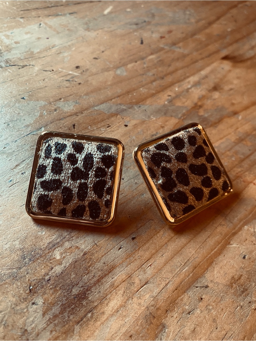 Vintage Gold Frame Leopard Print Square Earrings